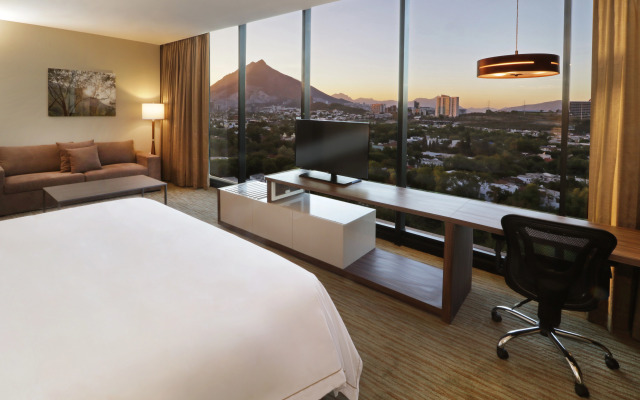 Holiday Inn Express & Suites Monterrey Valle by IHG
