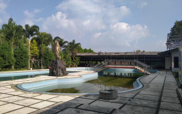 Capital O 90655 Hotel Nirwana Lembang