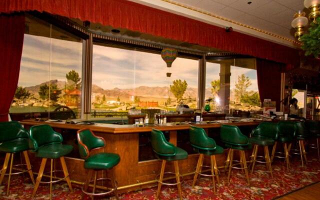 Longstreet Inn & Casino