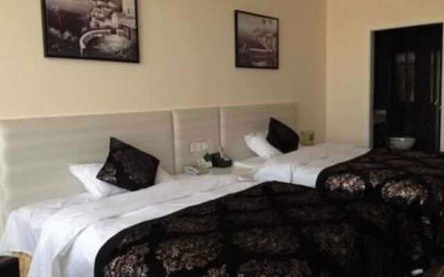Tuofu Hotel