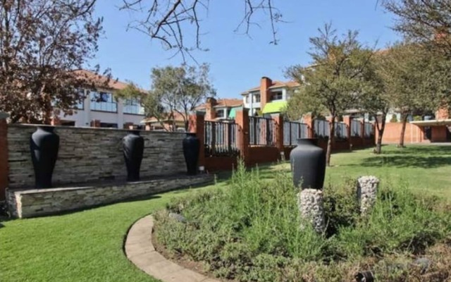 Modern Executive Penthouse All Amenities