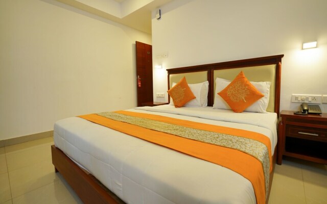 OYO 5077 Queens Hotel