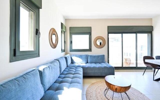 Sunny Sky Balcony - Gordon Beach- Ben Yehuda 114