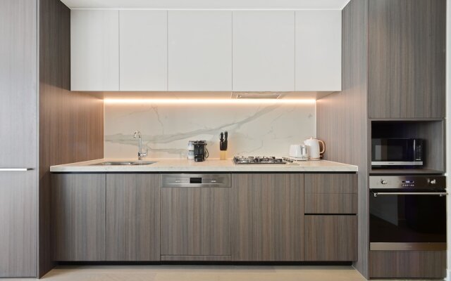 Homehotel Luxurious High Rise Apt
