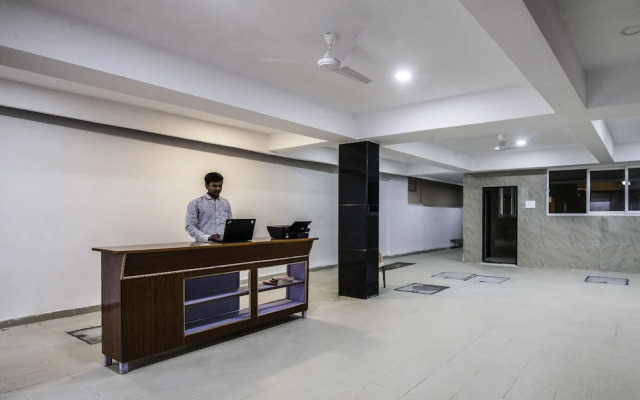 OYO 27720 V Hotel Gachibowli