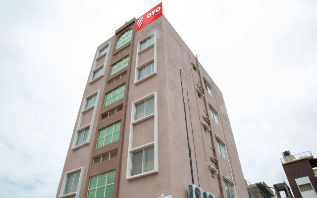 OYO Flagship 9528 Hotel Midas Casita