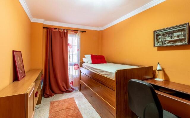 Flatguest Ingenio + 2 Bdr + Wifi + 4pax