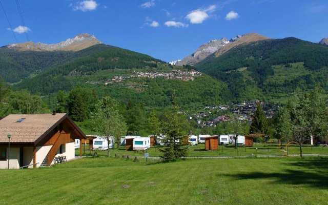 Camping & Chalet Presanella
