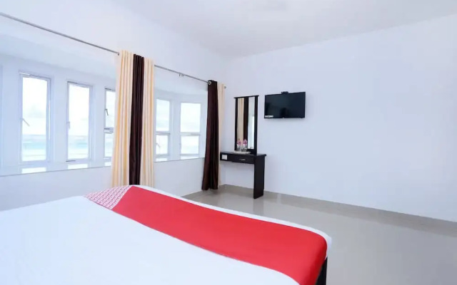 OYO 14328 Hotel Rv Tower