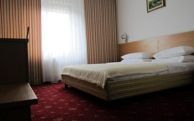 Hotel Grand