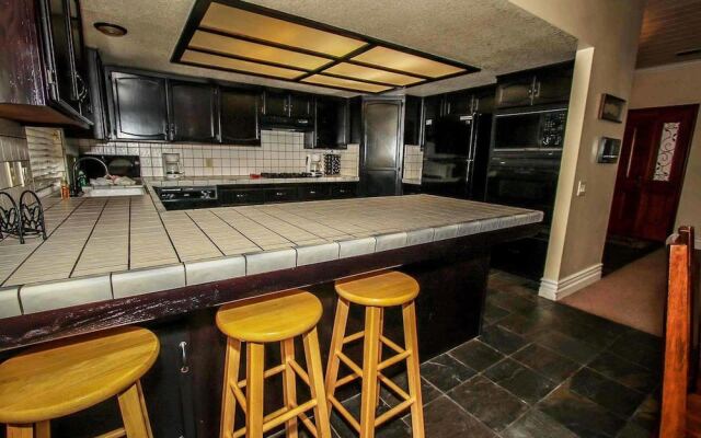 Bear Stone 686 by RedAwning