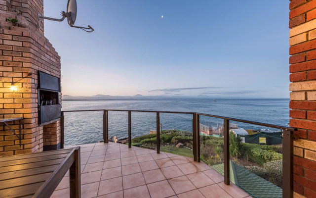 Beacon Wharf , George Hay 6 Seafront Accommodation