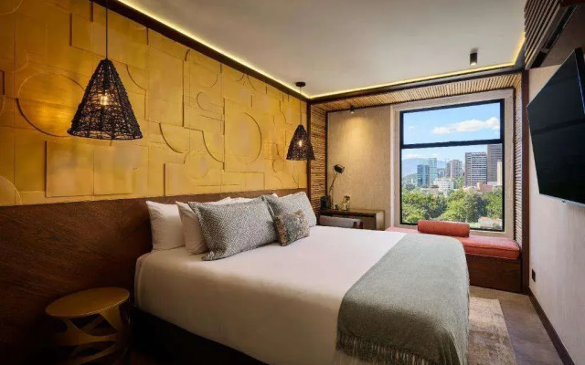 Golden Valley Hotel