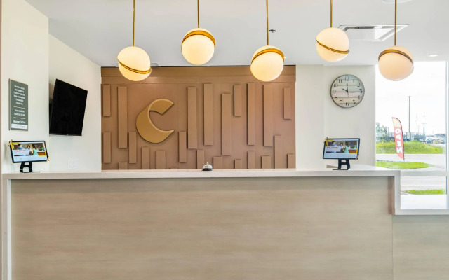 Comfort Inn & Suites