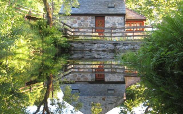 Holiday home Bron-Nant