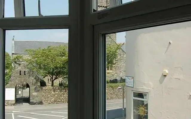 Saint Cadfans Lodge