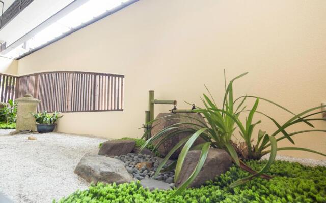 Gion Hanna STAY