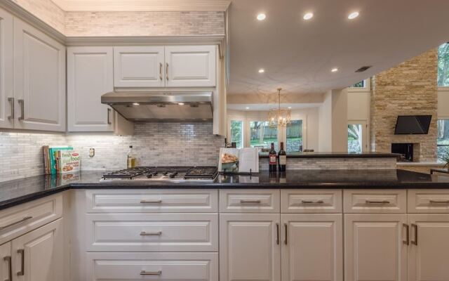 The Authentic Brickwood Retreat 4 Bedroom Home