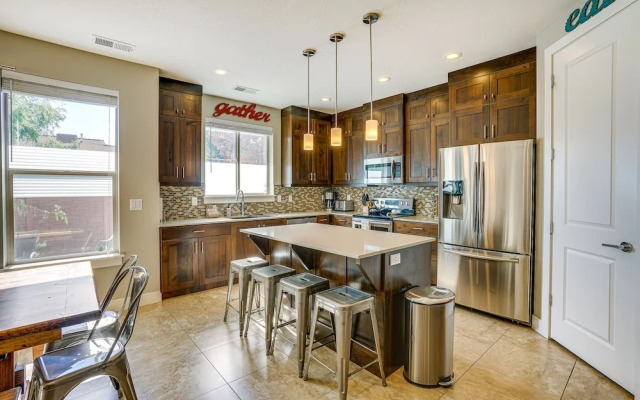 Moab Vacation Rental: Pool & Hot Tub Access!