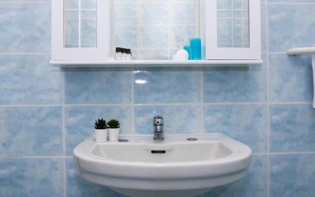 ALTIDO Beautiful 1 Bed Apt with Terrace and Parking