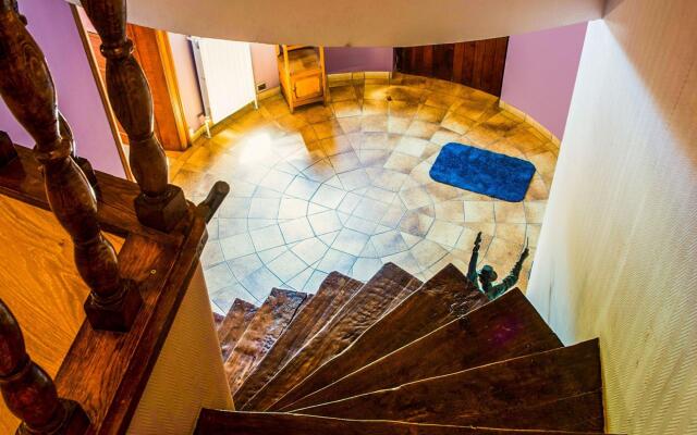 Appealing villa in Bièvre with garden