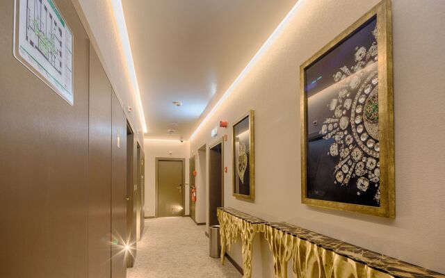 MeraPrime Gold Design Hotel