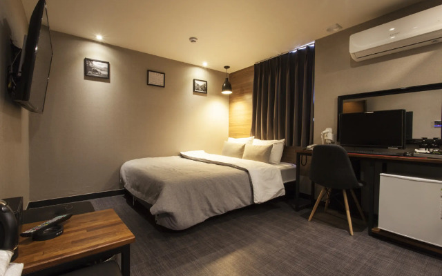 The Last Hotel