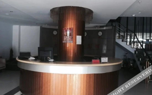 Yijia Business Inn