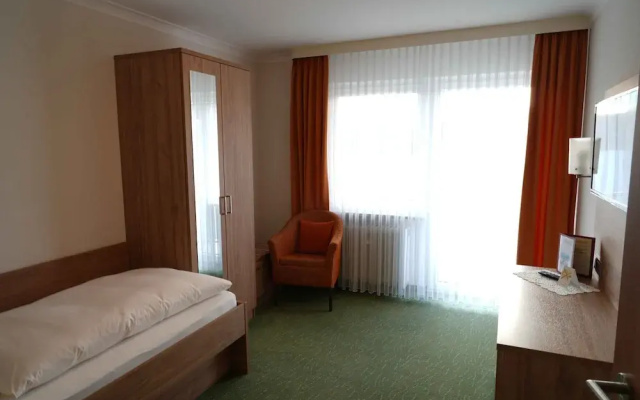G. Hotel Müller