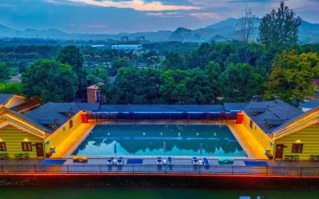 Anji Meilin  Resort