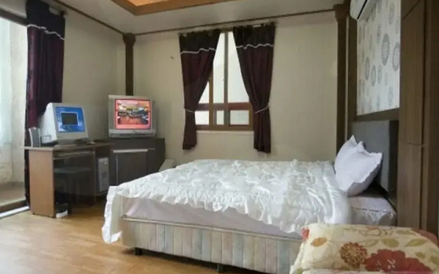 Goodstay Hotel King
