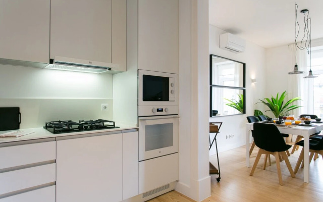 ALTIDO Luxurious 3-bedroom Apt with Terrace in Intendente