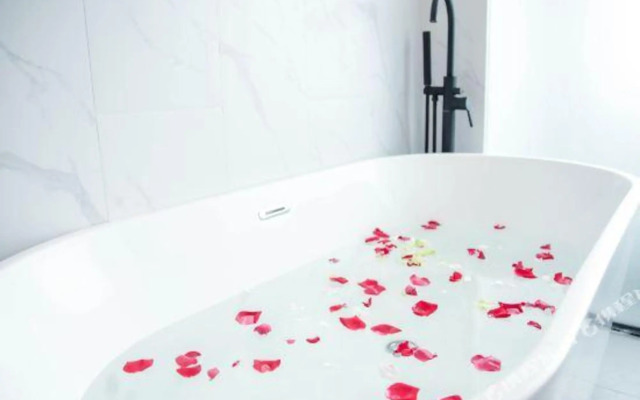 Yangmei Enjoy Hotels