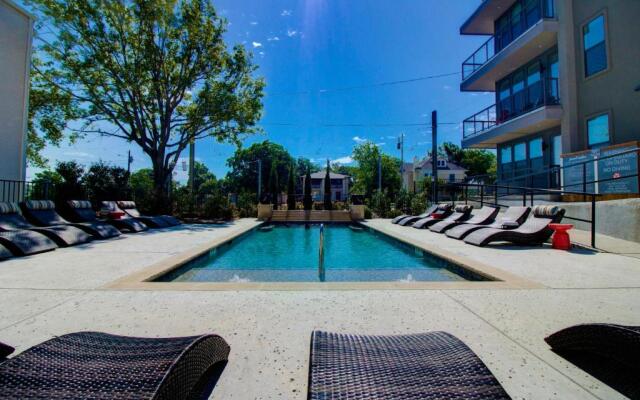 Bishop Arts Hotel by Qresorts.
