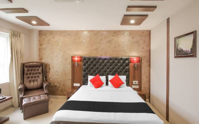 Capital O 18430 The Dawn Hotel