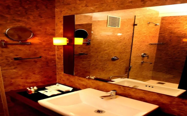 OYO Premium Mysore Bannimantap