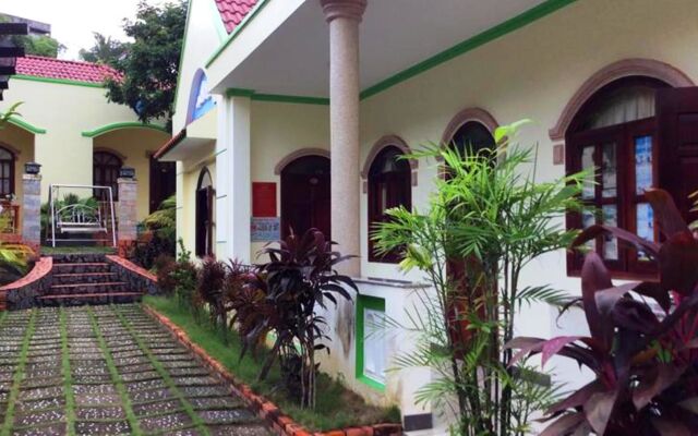 Ha Nga Bungalow