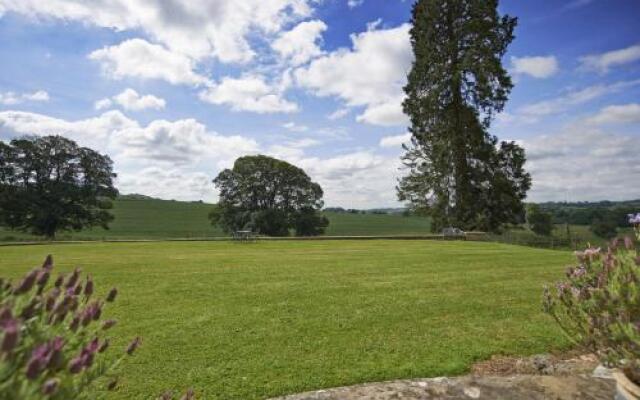 Buckenhill Manor