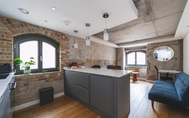 Industrial-chic Flat Near Tower Bridge