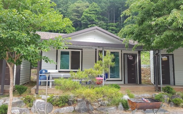 Jungcheon Helaing Pension