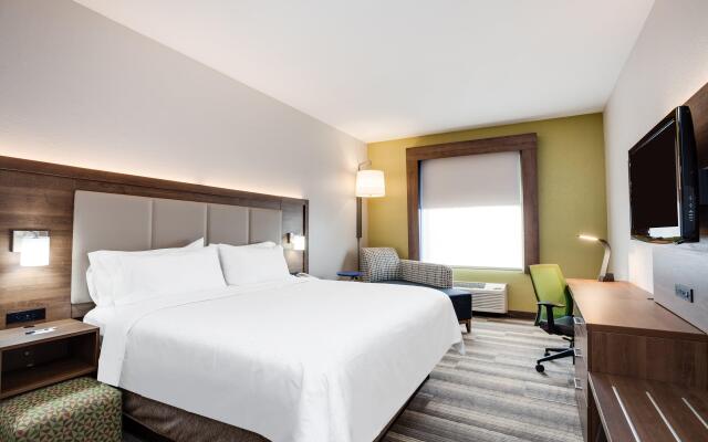 Holiday Inn Express Hotel & Suites Clewiston by IHG
