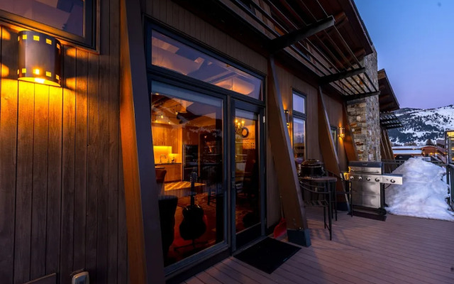 Pearl Penthouse by Jackson Vacations