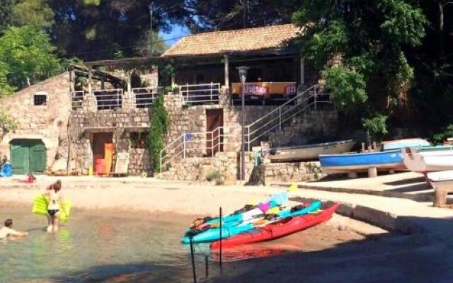 Sandy Beach Apartments