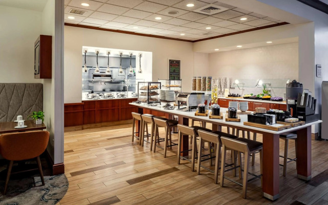 Hilton Garden Inn Chicago OHare Airport