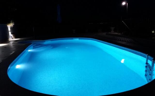 Jugana - With Pool - A1 Donji