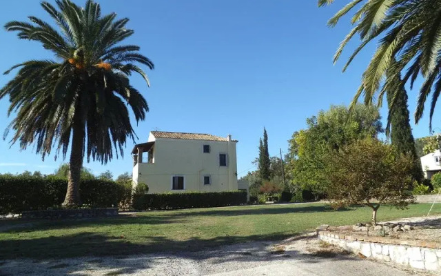 La Perla Villa