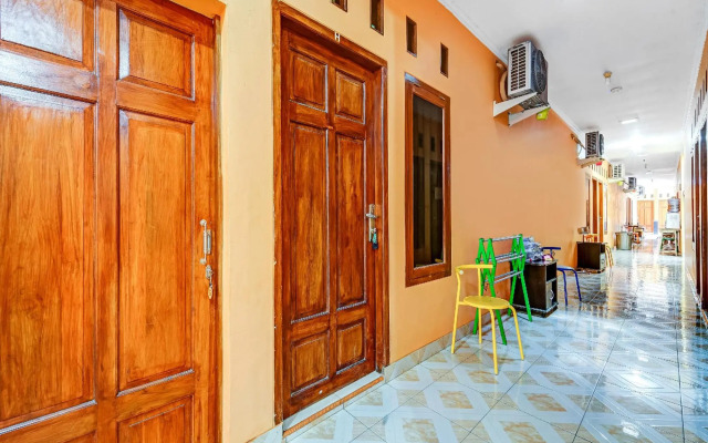 OYO 90768 Endrayanti Inn Syariah