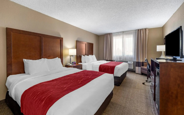 Comfort Inn & Suites Hays I-70