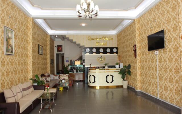 Quang Chien Hotel by Zuzu