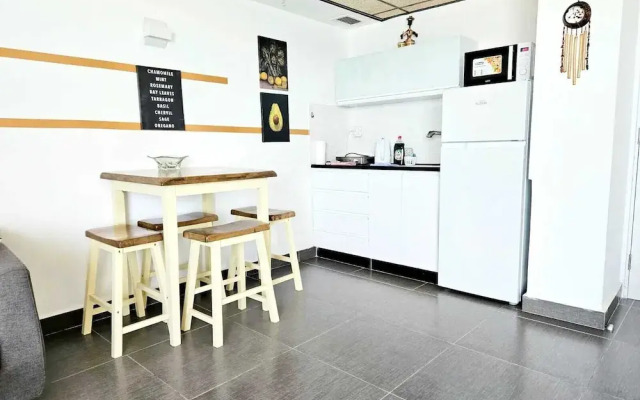 SHaYaSH apartments Leonardo Bat-Yam